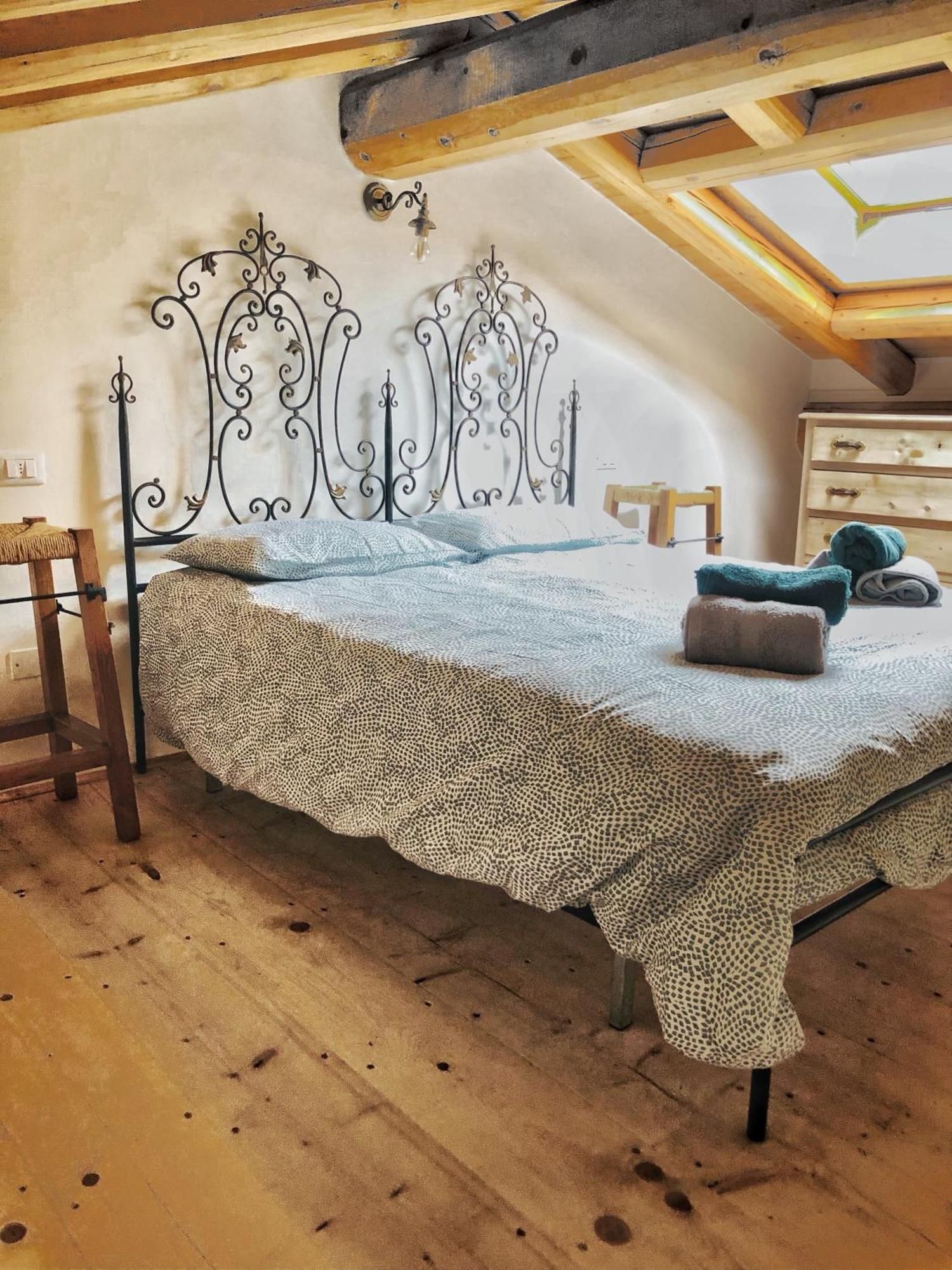 Bed and Breakfast Casa Barteei à Monte Isola Extérieur photo